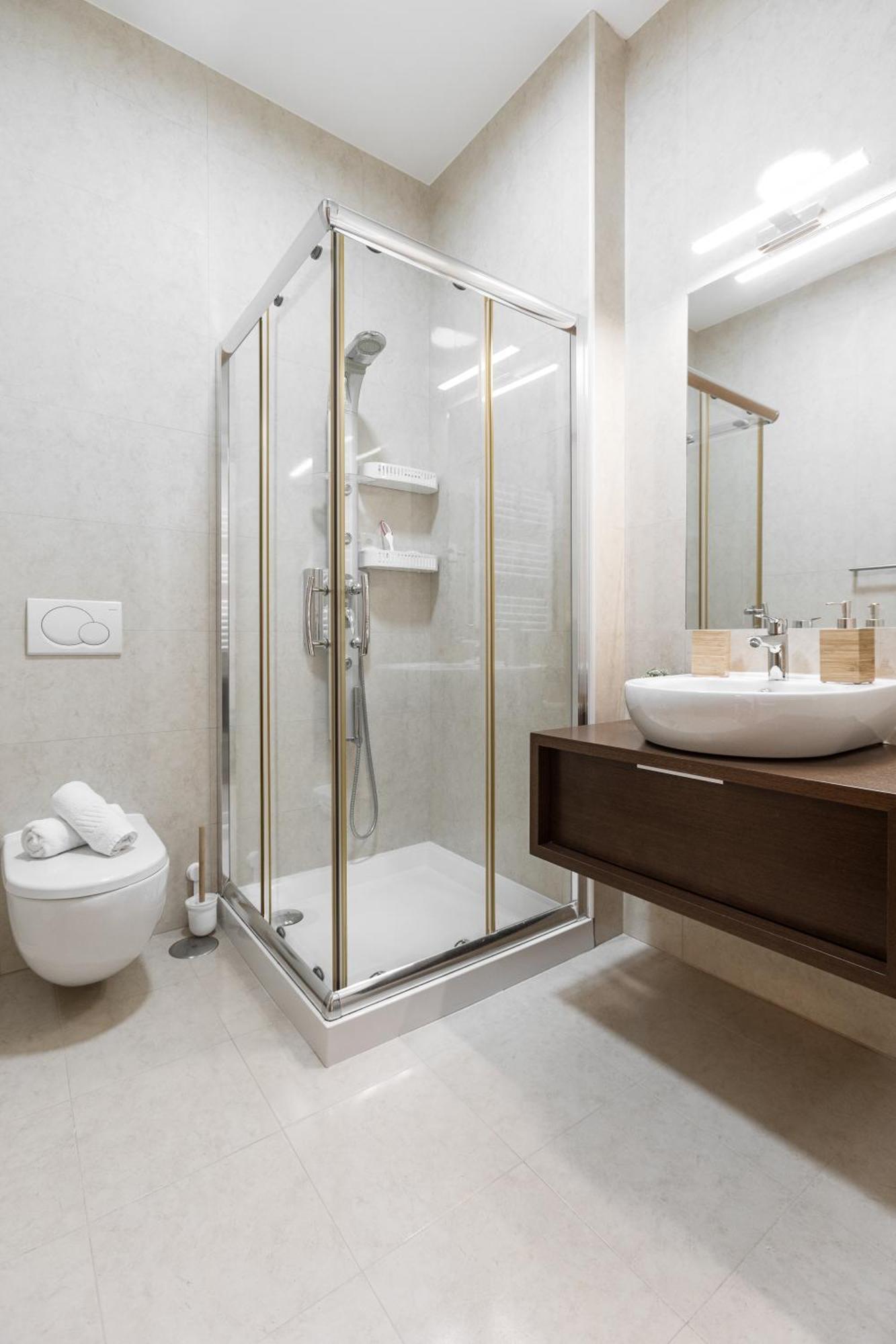 Golden Terrace Delight Apartment