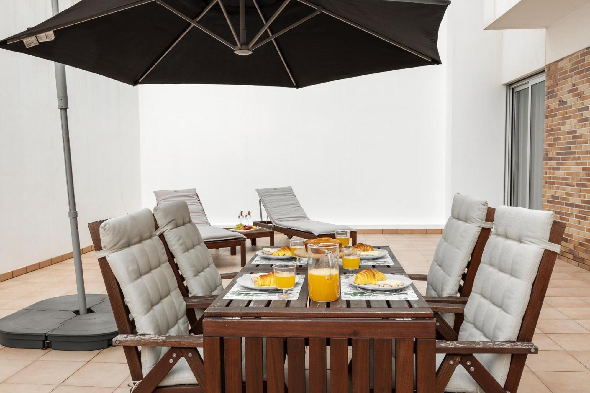 Apartment Golden Terrace Delight